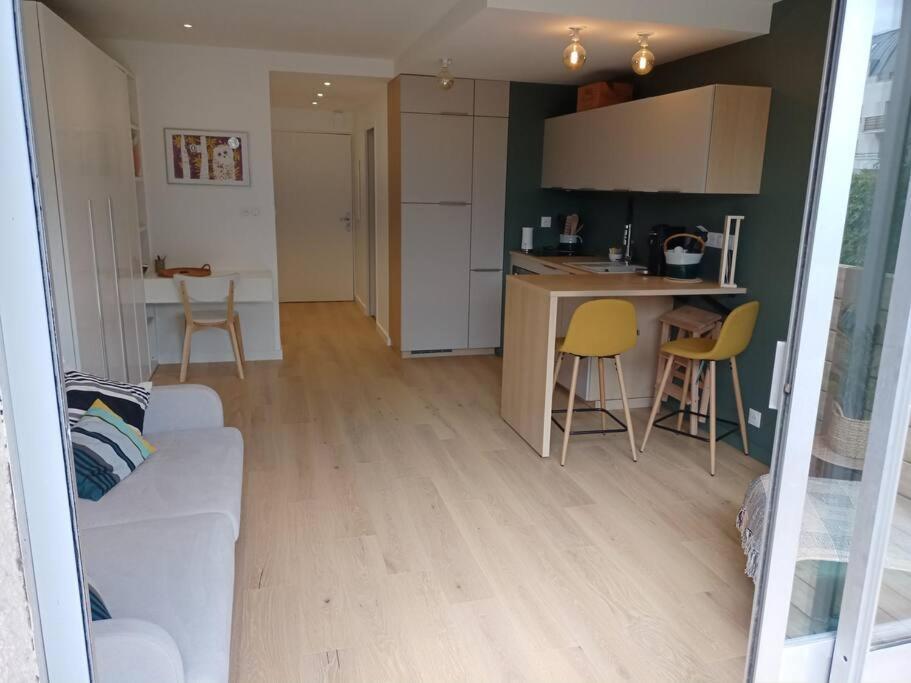 Ty Jolie Super Grand Avec Parking Et Terrasse Rennes